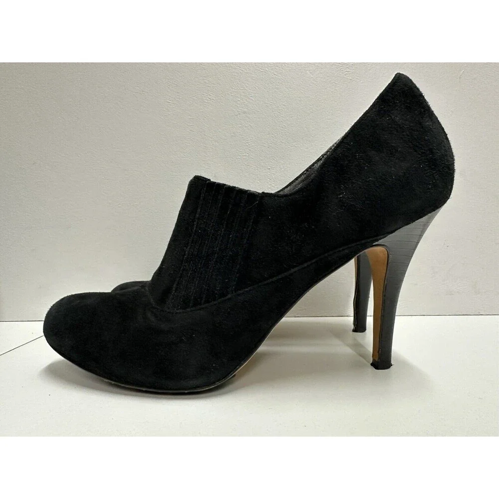 Cole Haan women size 11B black  suede  high heel low cut booties